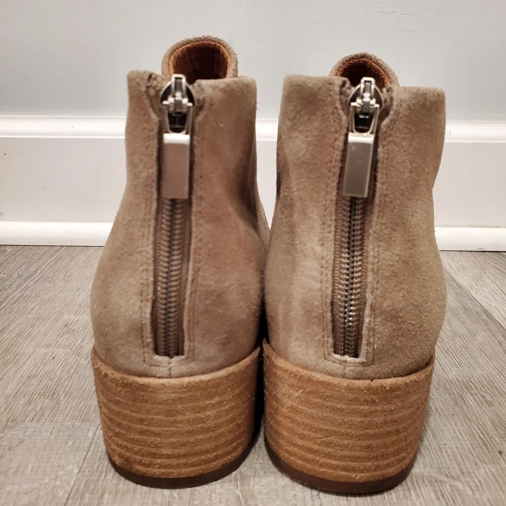 NEW SoftWalk Tilden Ankle Boot Taupe